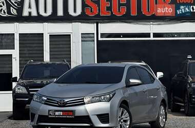 Седан Toyota Corolla 2013 в 