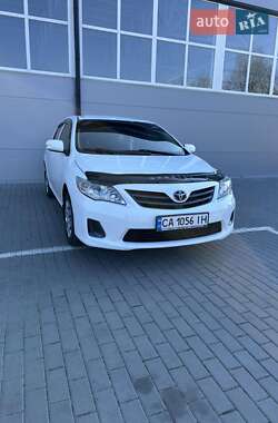 Седан Toyota Corolla 2012 в 
