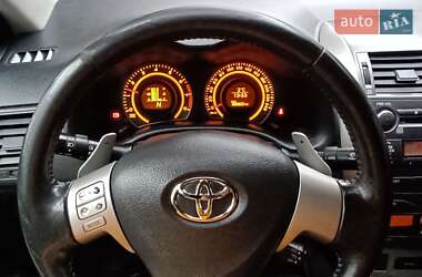 Седан Toyota Corolla 2008 в Тернополі