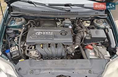 Универсал Toyota Corolla 2002 в 