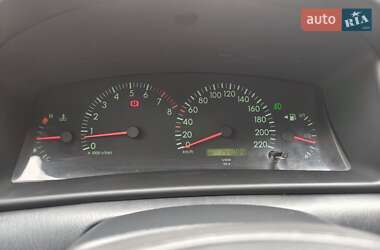Универсал Toyota Corolla 2002 в 