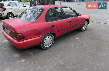 Седан Toyota Corolla 1992 в 