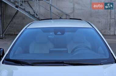 Хэтчбек Toyota Corolla 2018 в 
