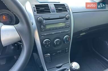 Седан Toyota Corolla 2012 в 