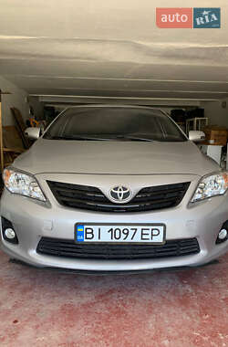 Седан Toyota Corolla 2011 в 