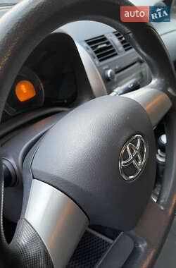 Седан Toyota Corolla 2011 в 