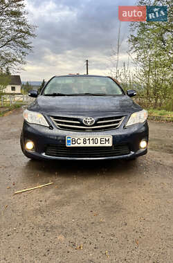 Седан Toyota Corolla 2011 в Трускавце