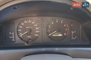 Хэтчбек Toyota Corolla 1998 в 