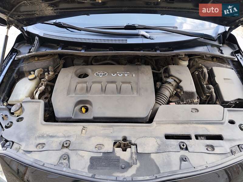 Седан Toyota Corolla 2008 в Лозовой