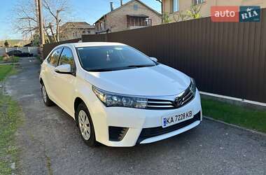 Седан Toyota Corolla 2016 в 