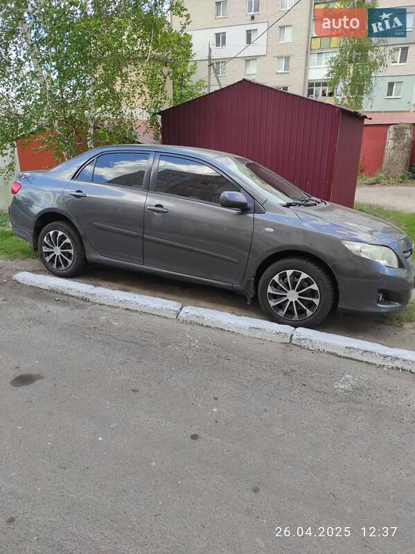 Седан Toyota Corolla 2006 в Барышевке