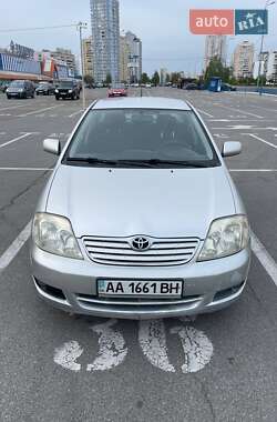 Седан Toyota Corolla 2005 в 