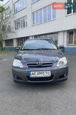 Хетчбек Toyota Corolla 2005 в 