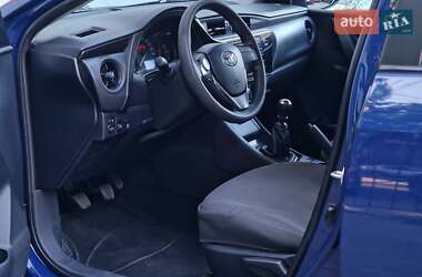 Седан Toyota Corolla 2018 в 