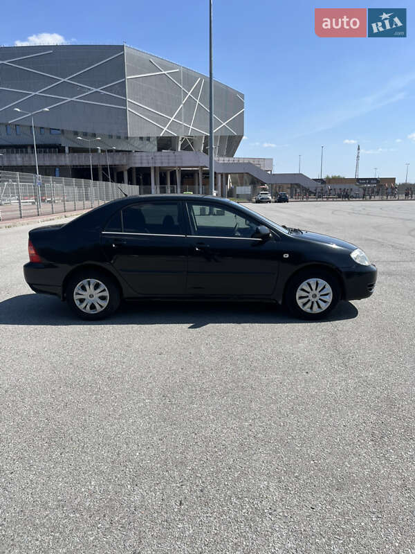 Седан Toyota Corolla 2006 в Львові