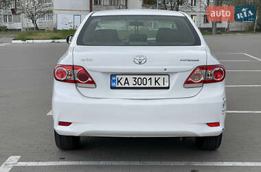 Седан Toyota Corolla 2012 в 