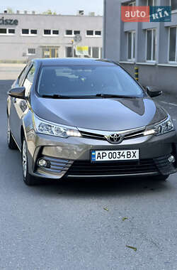 Седан Toyota Corolla 2017 в Луцьку