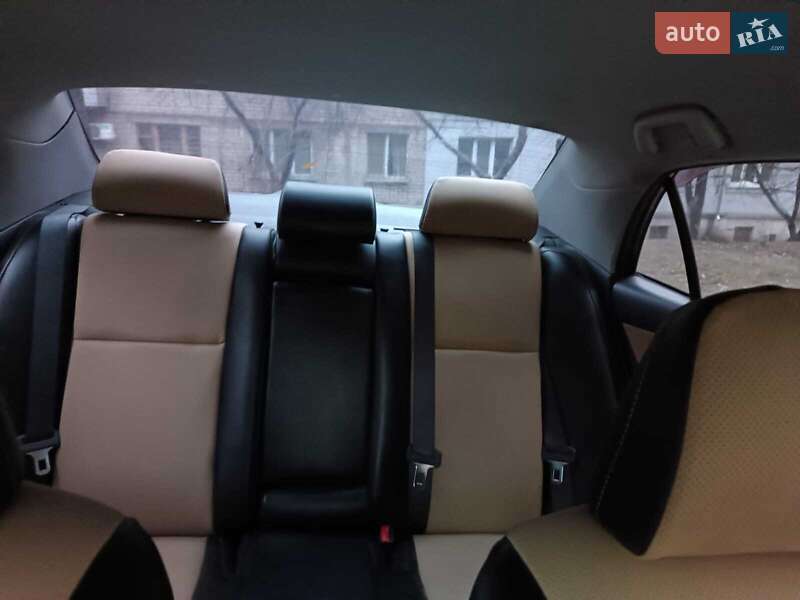 Седан Toyota Corolla 2009 в Каменском фото 7 Седан Toyota Corolla 2009 в Каменском