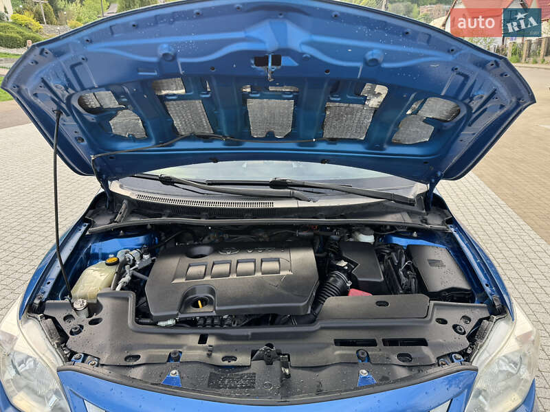 Седан Toyota Corolla 2012 в Львове фото 4 Седан Toyota Corolla 2012 в Львове