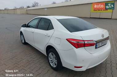 Седан Toyota Corolla 2014 в 