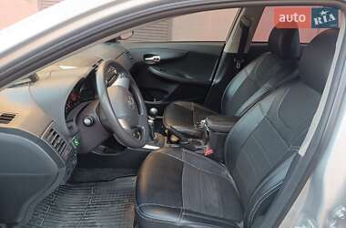 Седан Toyota Corolla 2012 в 