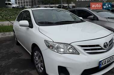 Седан Toyota Corolla 2012 в Киеве