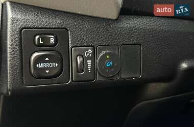 Седан Toyota Corolla 2015 в 