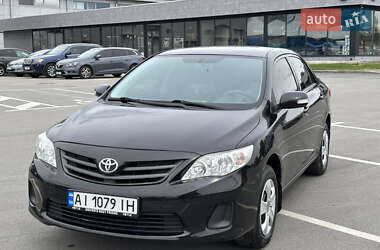 Седан Toyota Corolla 2011 в Киеве
