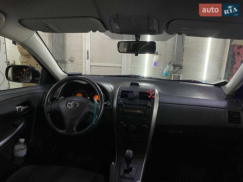 Седан Toyota Corolla 2008 в Киеве