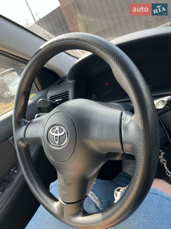 Хэтчбек Toyota Corolla 2006 в Полтаве