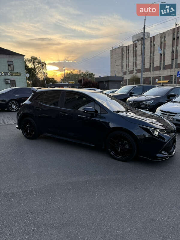 Хэтчбек Toyota Corolla 2021 в Киеве