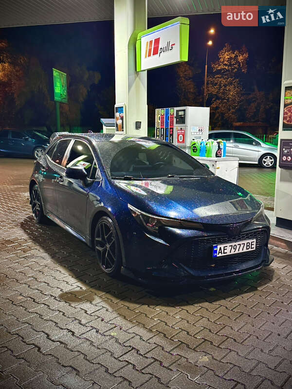 Хэтчбек Toyota Corolla 2021 в Киеве