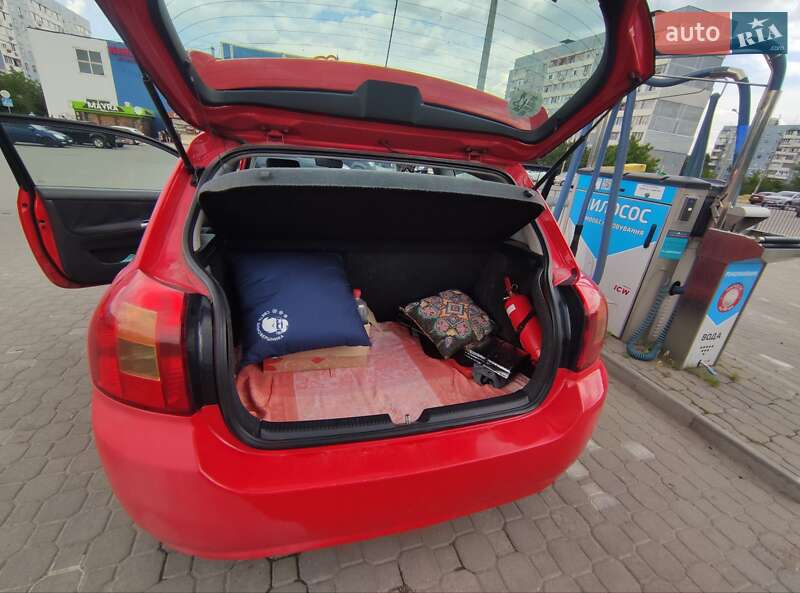Хетчбек Toyota Corolla 2002 в Харкові