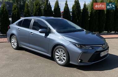 Седан Toyota Corolla 2019 в Киеве
