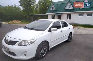 Седан Toyota Corolla 2010 в Василькові