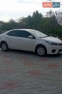 Седан Toyota Corolla 2015 в Петриковке