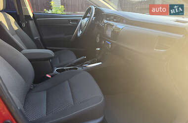 Седан Toyota Corolla 2014 в 