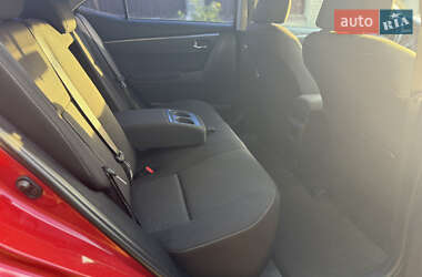 Седан Toyota Corolla 2014 в 