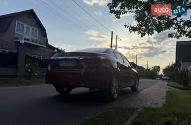 Седан Toyota Corolla 2014 в 
