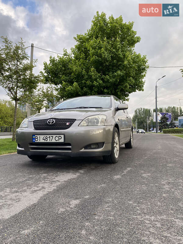 Хетчбек Toyota Corolla 2003 в Дніпрі