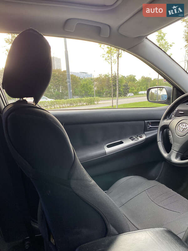 Хетчбек Toyota Corolla 2003 в Дніпрі