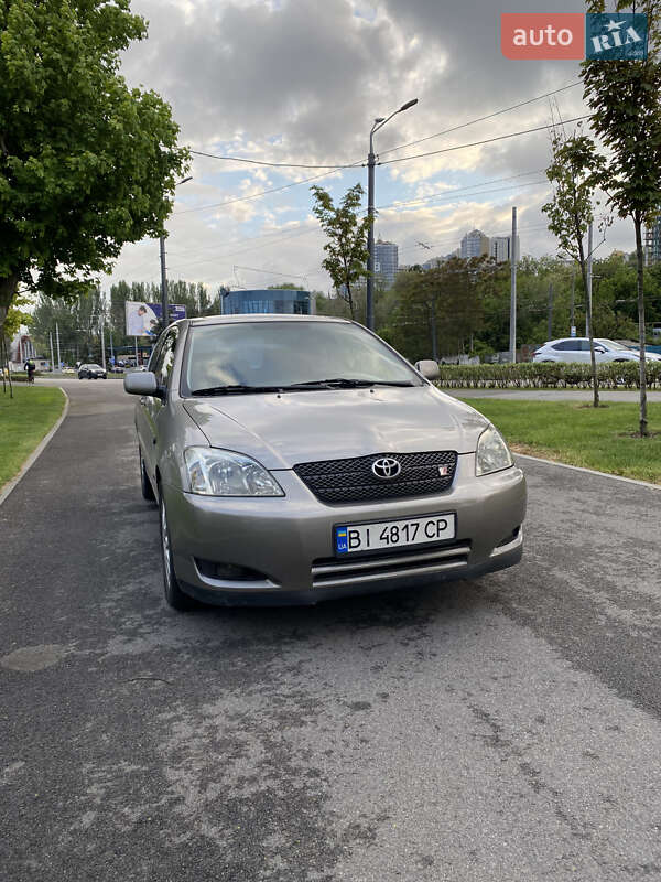 Хетчбек Toyota Corolla 2003 в Дніпрі