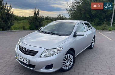 Седан Toyota Corolla 2008 в Рожнятове