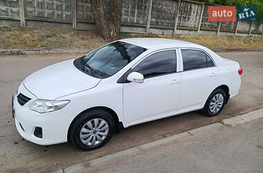 Седан Toyota Corolla 2010 в Києві