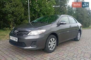 Седан Toyota Corolla 2011 в Івано-Франківську