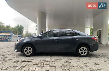 Седан Toyota Corolla 2016 в Дніпрі