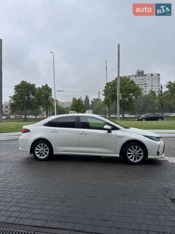 Седан Toyota Corolla 2019 в Києві