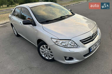Седан Toyota Corolla 2007 в Києві