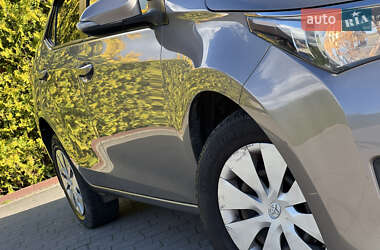 Седан Toyota Corolla 2013 в 