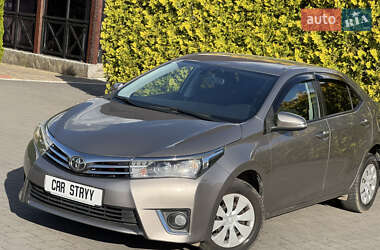 Седан Toyota Corolla 2013 в 